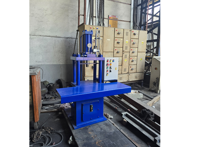 Four Pillar Hydraulic Press