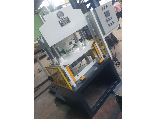 Four Pillar Hydraulic Press