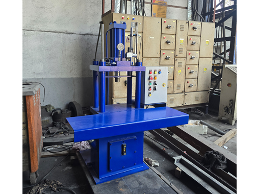 four-pillar-hydraulic-press